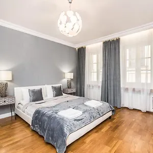 Rent Like - Przejscie Garncarskie 10 Apartment